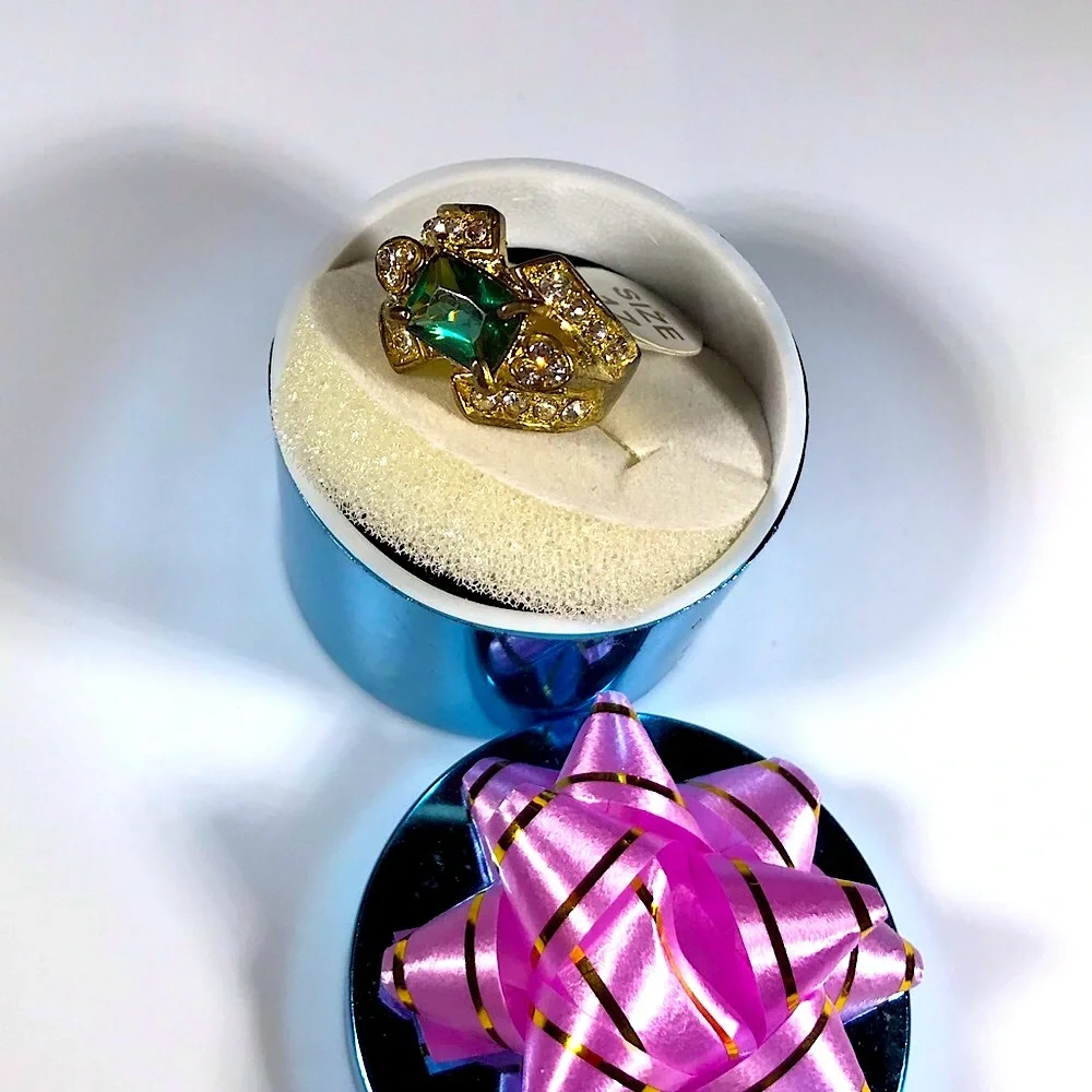Vintage Gorgeous Big Unique Statement CZ Ring Deadstock Rare NEW Cocktail